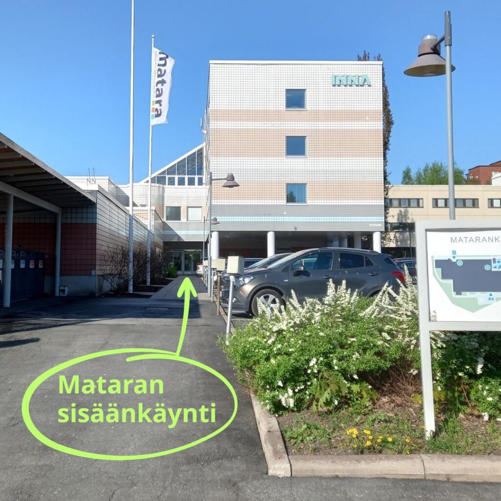 Kuva Mataran sisäänkäynnistä ulkoa päin.
